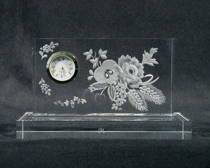 Uhr "Frucht und Blume" (Nr. 17625)